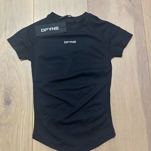 Dfyne women’s impact short sleeve NWT